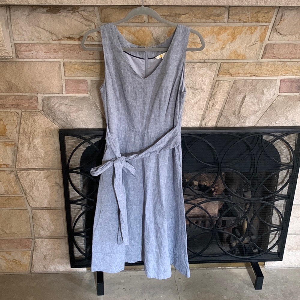 Like new Boden dress with tie waist and pockets! Size 6R (US), EUC!